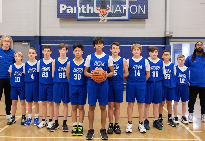 Athletics - Middle School / Basketball (Boys)